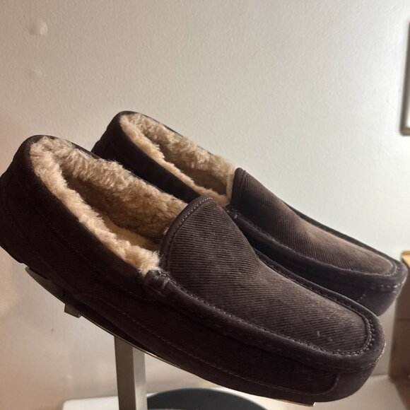 UGG® Ascot Corduroy II Driver Men's Brown Slippers - Picture 6 of 8